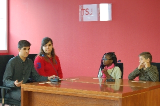 De izquierda a derecha: Adrián Martínez García, Victoria Elena Ibáñez Ortega, Djenila Maloundama Mabika y Pedro Lizón Sánchez 